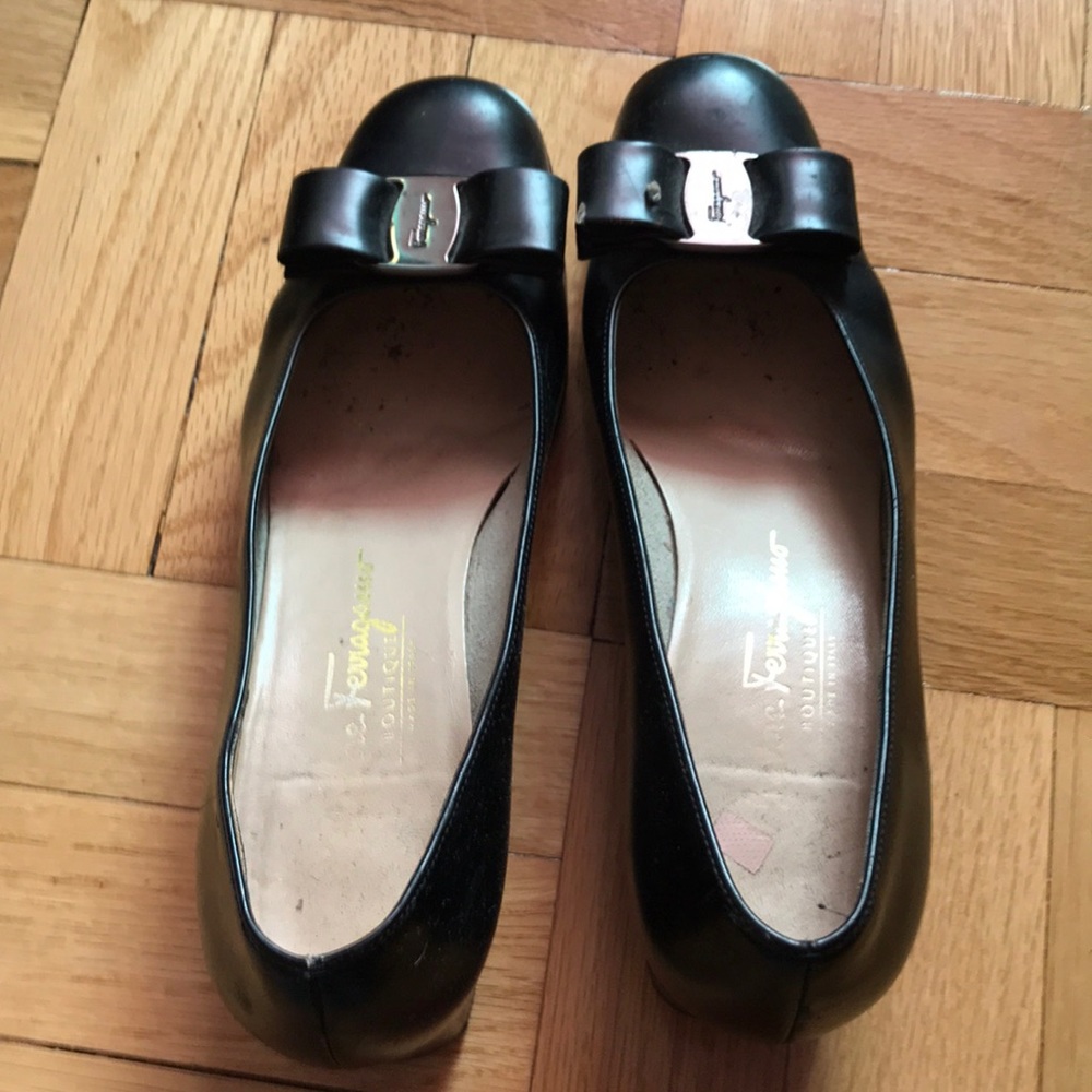 Ferragamo shoes size 7.5